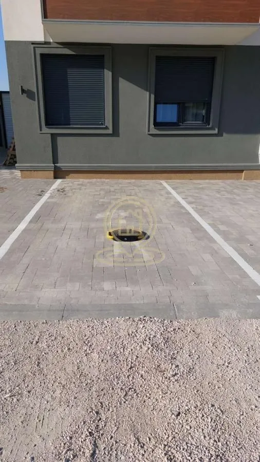 Prodaja, četvorosoban stan, 78m², Sremska Kamenica, Petrovaradin