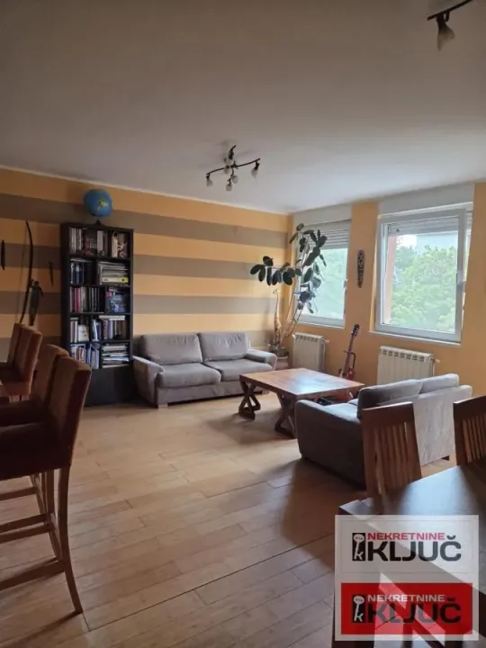 Sale, two bedroom apartment, 69m², Bulevar Oslobodjenja, Novi Sad Sve Podlokacije