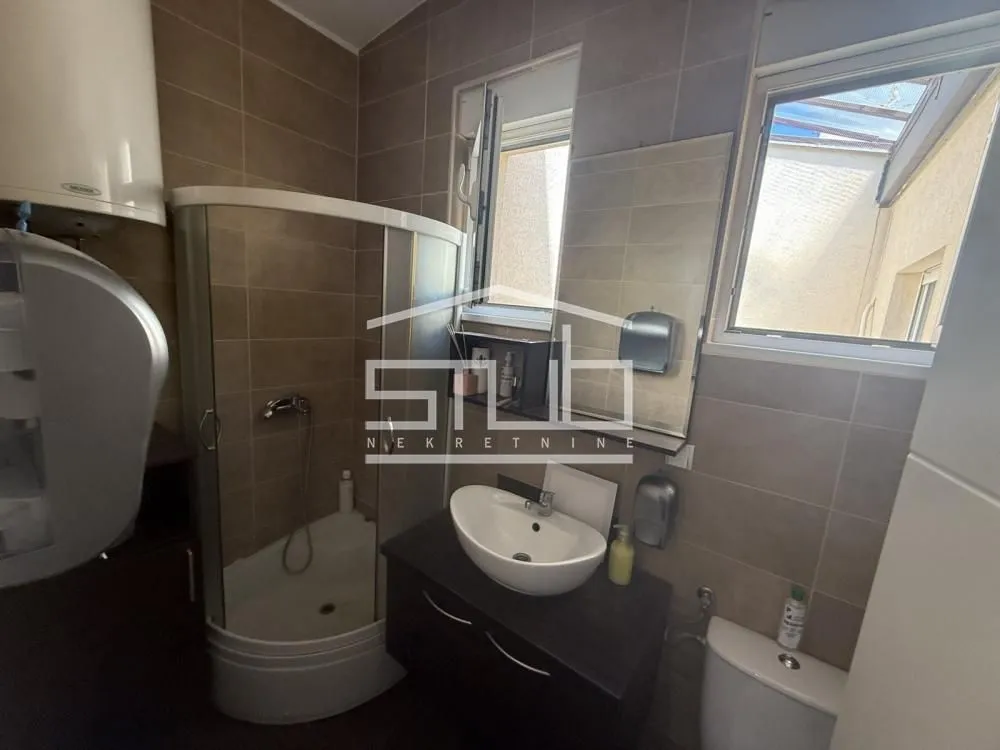 Prodaja, stan, 118m², Đeram Pijaca, Beograd