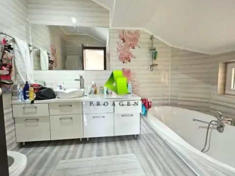 Prodaja, kuća, 180m², Pantelej, Niš - image 2