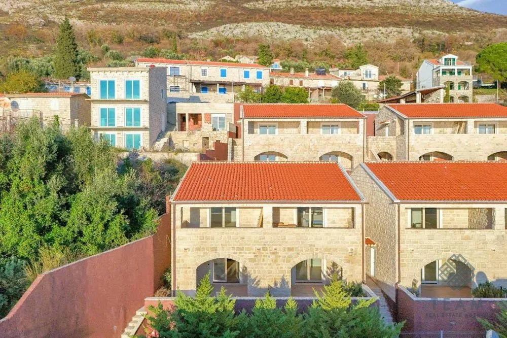 Prodaja, garsonjera, 46m², Reževići, Budva