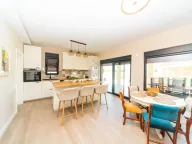 Prodaja, kuća, 130m², Tološi, Podgorica - image 34