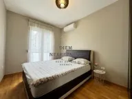 Izdavanje, dvosoban stan, 70m², City Kvart, Podgorica - image 13