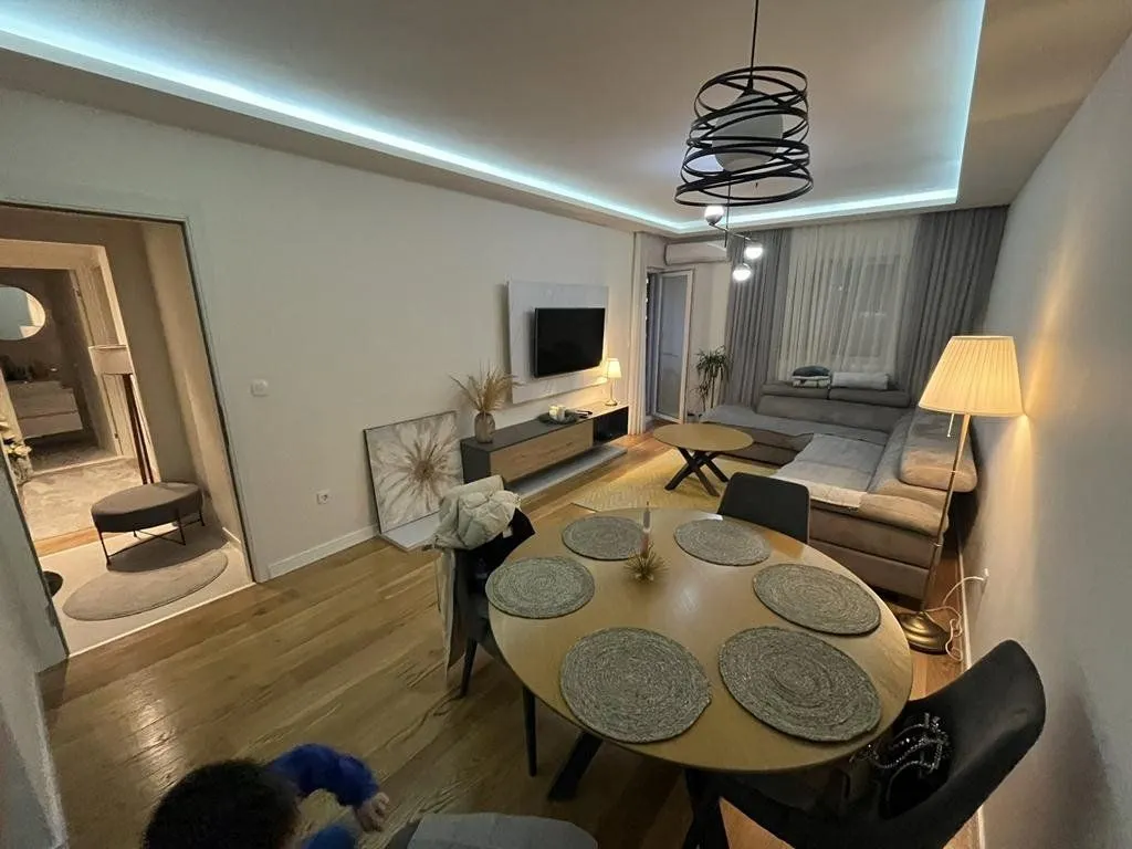 Rent, two bedroom apartment, 70m², Central Point, Podgorica