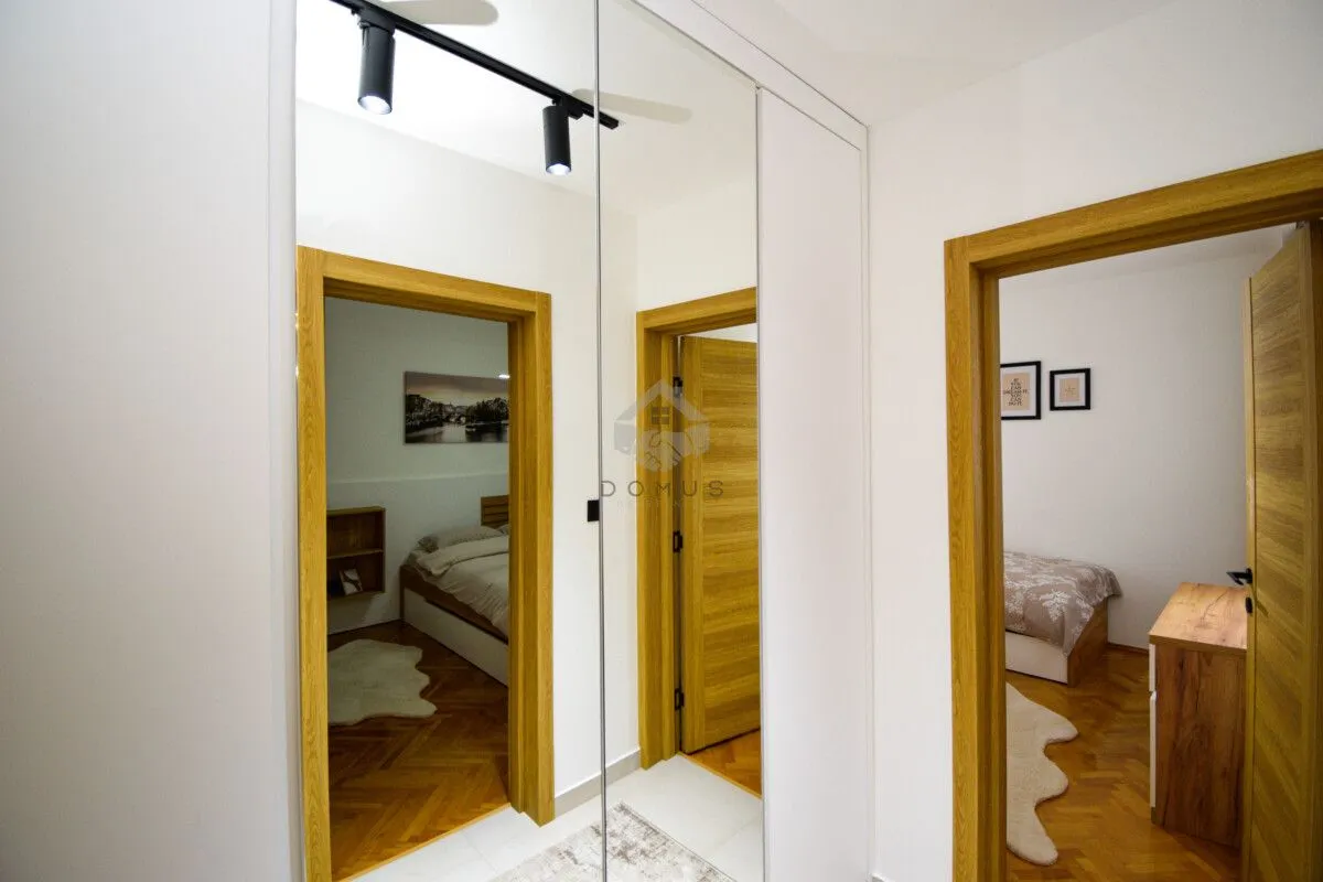 Rent, two bedroom apartment, 65m², Autobuska stanica, Podgorica