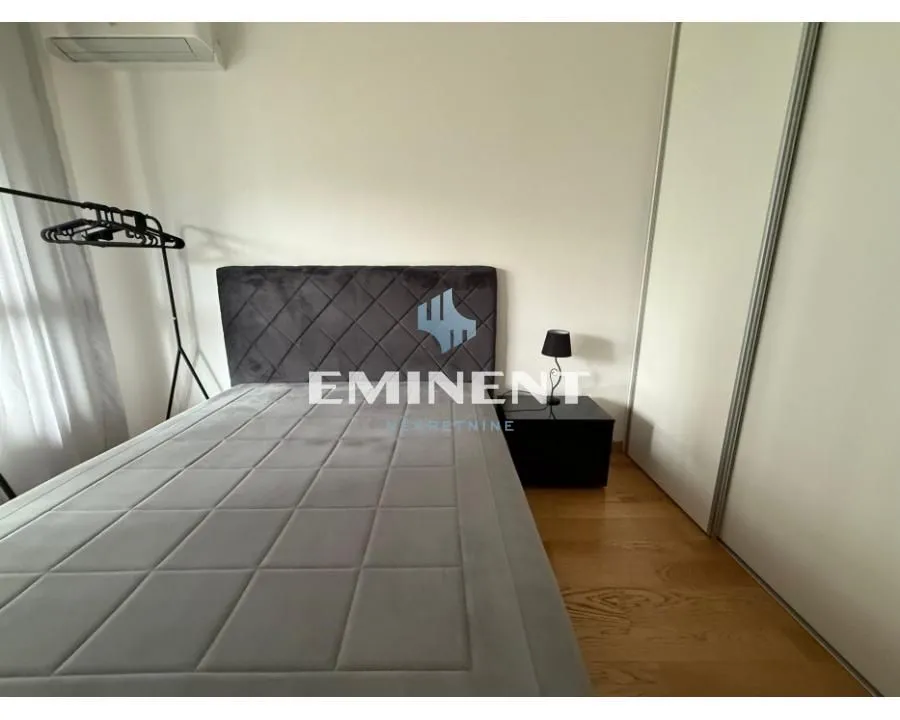 Izdavanje, dvosoban stan, 47m², Novi Beograd Blok 65, Novi Beograd Sve Podlokacije