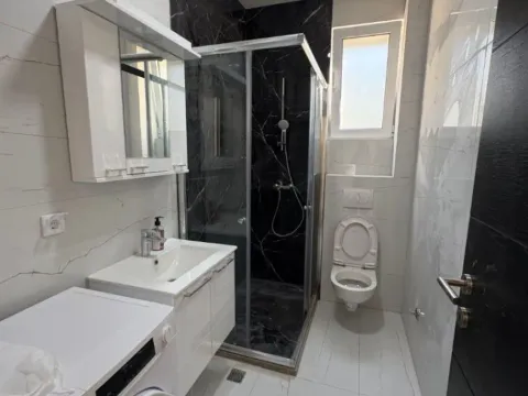 Rent, one bedroom apartment, 40m², Gradiošnica, Tivat - image 9