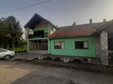Sale, house, 500m², Beočin, Srbija - image 16