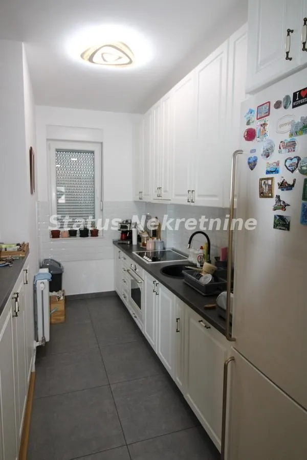 Prodaja, četvorosoban stan, 95m², Podbara, Novi Sad Sve Podlokacije