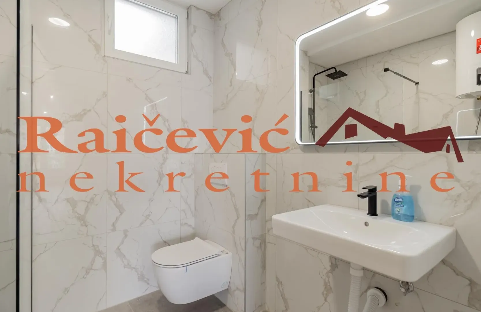 Prodaja, trosoban stan, 92m², Vračar Sve Podlokacije, Beograd