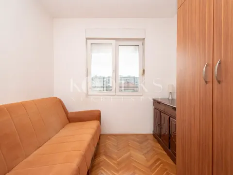 Rent, two bedroom apartment, 61m², Blok 9, Podgorica - image 4