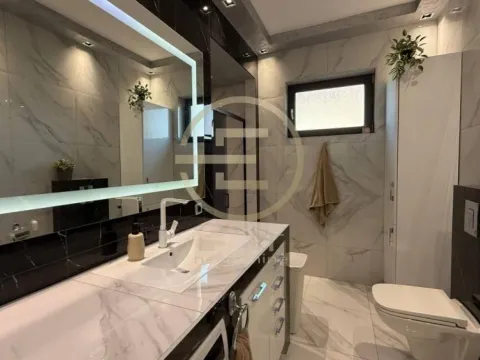 Prodaja, kuća, 165m², Petrovaradin, Novi Sad - image 33