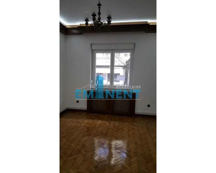 Rent, three bedroom apartment, 82m², Stari Grad, Beograd