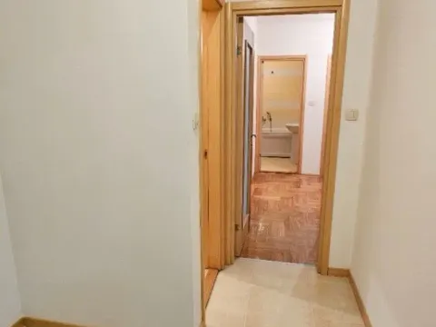Rent, three bedroom apartment, 76m², Pobrežje, Podgorica - image 7