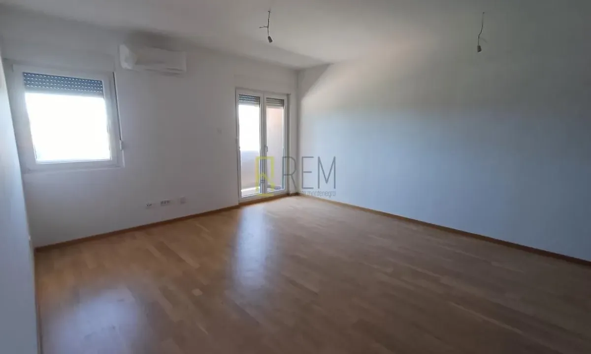 Sale, two bedroom apartment, 73m², Pobrežje, Podgorica