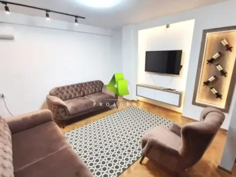 Prodaja, trosoban stan, 75m², Medijana, Niš