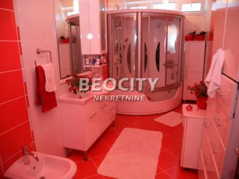 Sale, house, 519m², Centar, Tivat - image 3