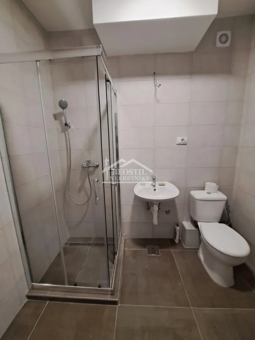 Prodaja, jednosoban stan, 42m², Borča 1, Borča Sve Podlokacije