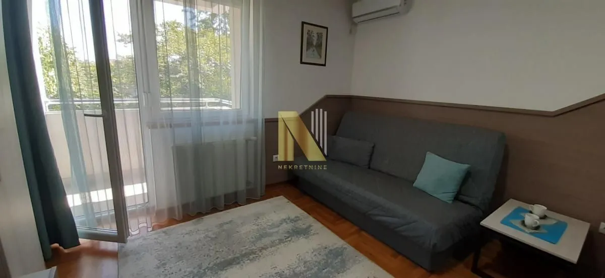 Rent, studio apartment, 27m², Salajka, Novi Sad Sve Podlokacije
