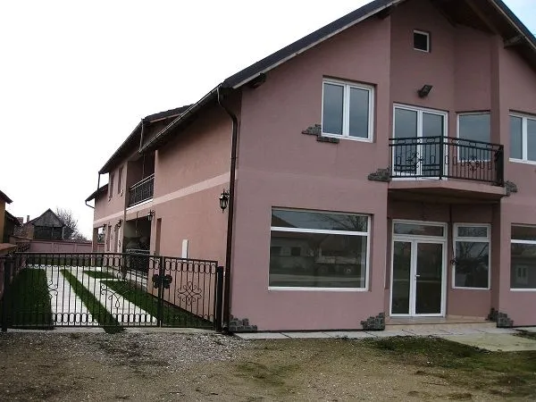 Sale, office space, 700m², Šimanovci, Pećinci