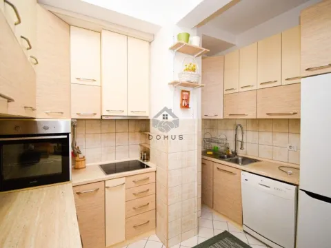 Prodaja, jednosoban stan, 57m², Krivi Most, Podgorica - image 4