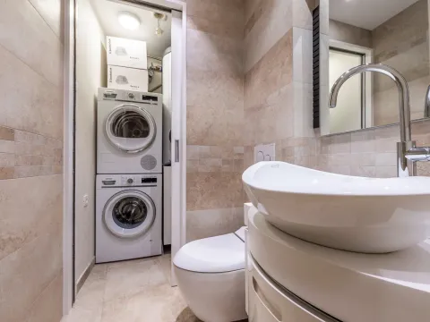 Prodaja, jednosoban stan, 115m², Centar, Budva - image 15