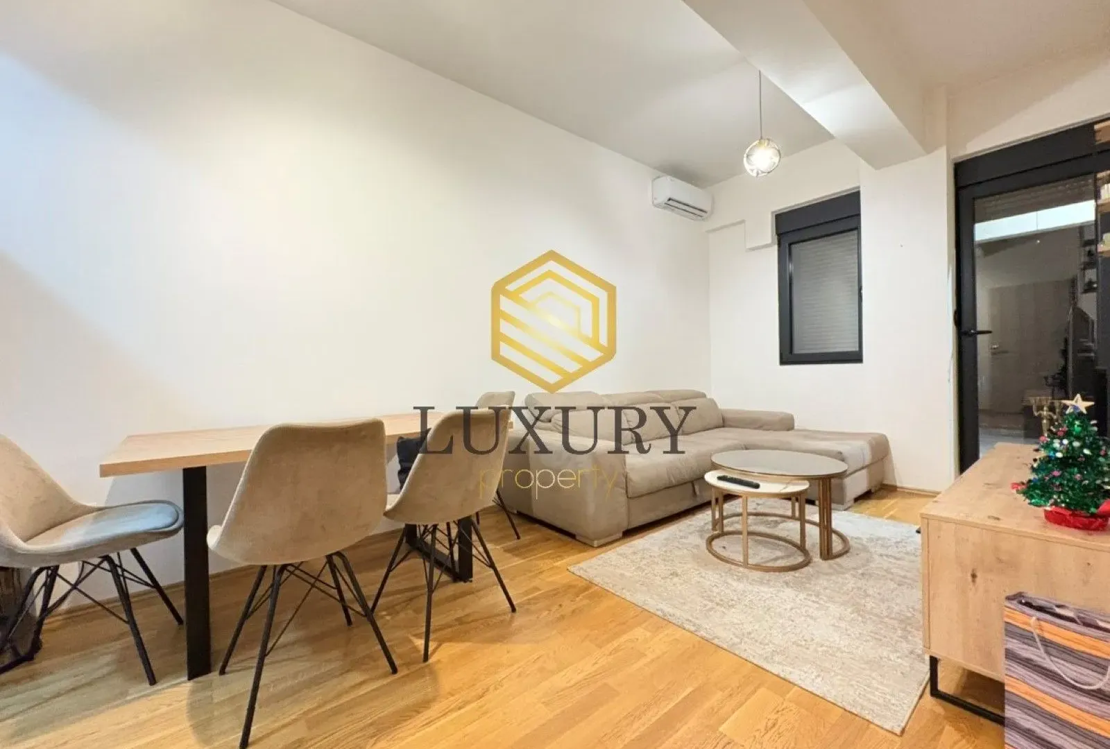 Izdavanje, jednosoban stan, 40m², Zagorič, Podgorica