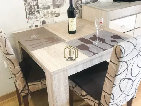 Izdavanje, jednosoban stan, 45m², City Kvart, Podgorica - image 4