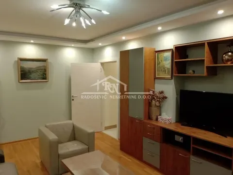 Rent, two bedroom apartment, 51m², Stari Grad, Beograd