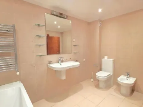 Izdavanje, kuća, 280m², Čukarica, Beograd - image 14