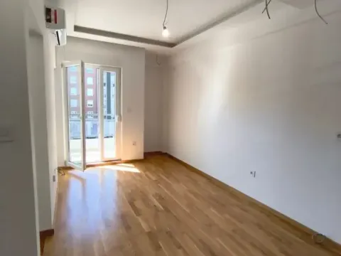 Prodaja, jednosoban stan, 32m², Zabjelo, Podgorica - image 1