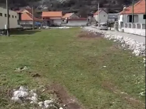 Sale, land lot, 2744m², Cetinje, Crna Gora - image 4