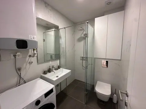 Rent, one bedroom apartment, 42m², Bečići, Budva - image 8