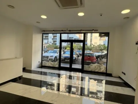 Izdavanje, poslovni prostor, 96m², City Kvart, Podgorica - image 7