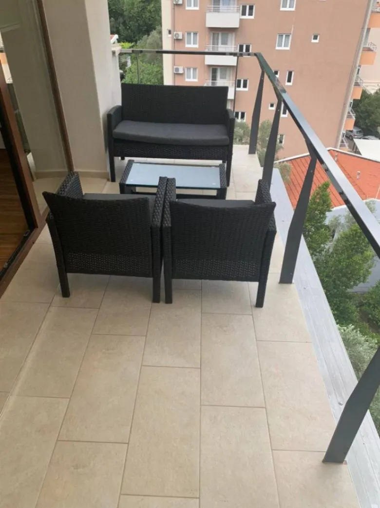Sale, one bedroom apartment, 53m², Bečići, Budva