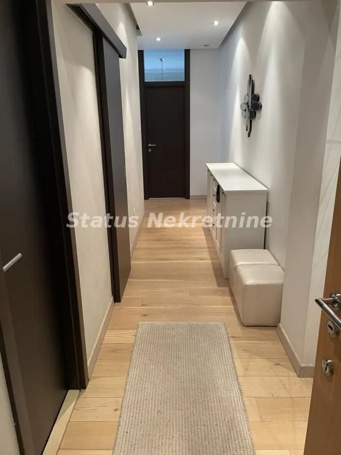 Prodaja, trosoban stan, 105m², Liman 3, Novi Sad Sve Podlokacije