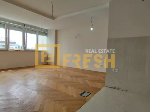 Izdavanje, dvosoban stan, 80m², Preko Morače, Podgorica