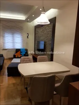 Dnevna soba sa trpezarijom i modernim osvetljenjem. - image 12