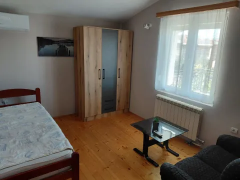 Rent, three bedroom apartment, 130m², Zabjelo, Podgorica - image 1