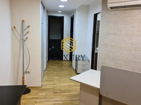 Rent, office space, 80m², City Kvart, Podgorica - image 2