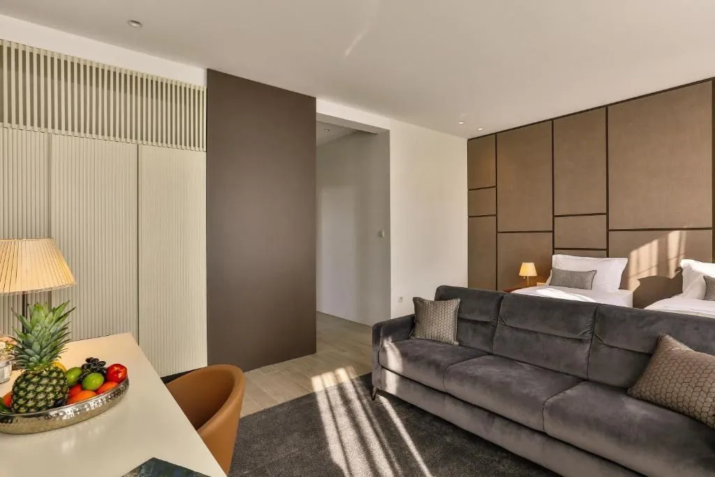 Prodaja, ugostiteljski objekat, 845m², Prijevor, Budva