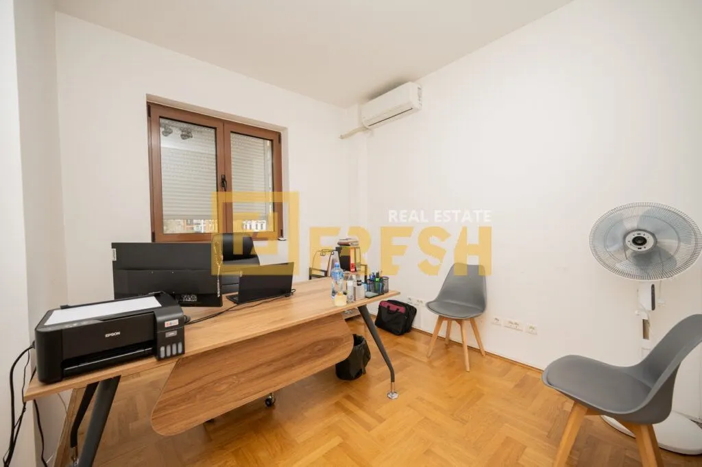 Prodaja, trosoban stan, 138m², Preko Morače, Podgorica