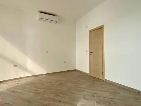 Sale, three bedroom apartment, 228m², Dobra Voda, Budva - image 3