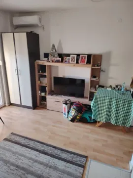 Izdavanje, garsonjera, 28m², Nova Detelinara, Novi Sad Sve Podlokacije - image 2