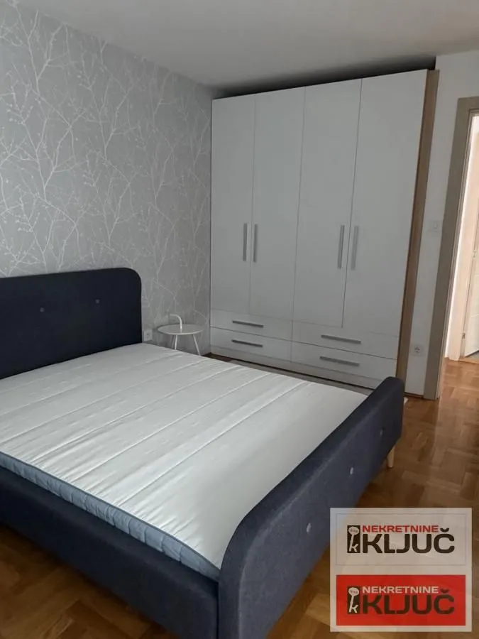 Izdavanje, jednosoban stan, 47m², Bulevar Oslobodjenja, Novi Sad Sve Podlokacije