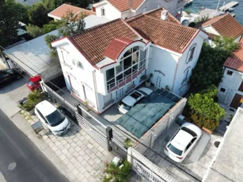 Prodaja, kuća, 387m², Đuraševići, Tivat - image 11