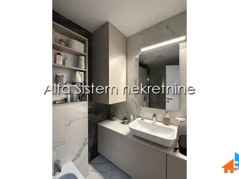 Izdavanje, trosoban stan, 77m², Novi Beograd Blok 63, Novi Beograd Sve Podlokacije - image 20