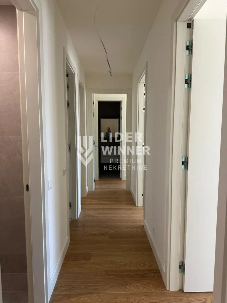 Rent, four bedroom apartment, 120m², Novi Beograd Blok 64, Novi Beograd Sve Podlokacije