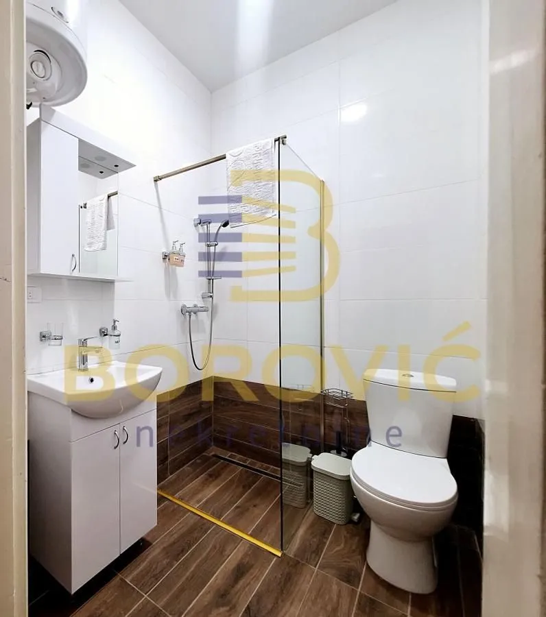 Rent, four bedroom apartment, 101m², Stari Grad, Beograd