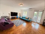 Izdavanje, četvorosoban stan, 98m², Savski Venac, Beograd - image 2